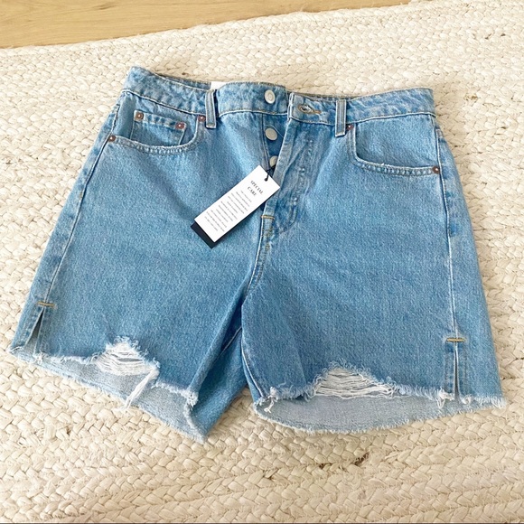 NWT Gianni Bini Michelle High Rise Mid Thigh Denim Shorts - Picture 2 of 6